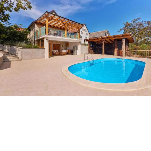 Gorgeous Home In Visoko With Wifi