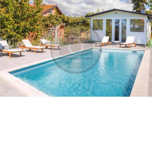 Gorgeous Home In Vodnjan With Wifi