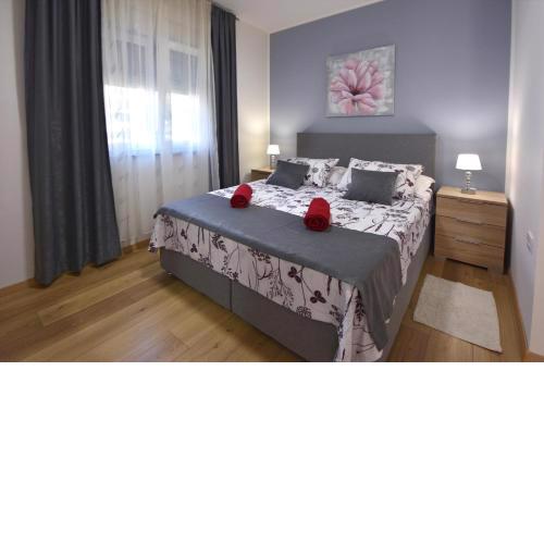 Greenvine Apartment