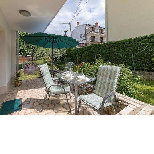 Grgo with Lovely Terrace near the Sea