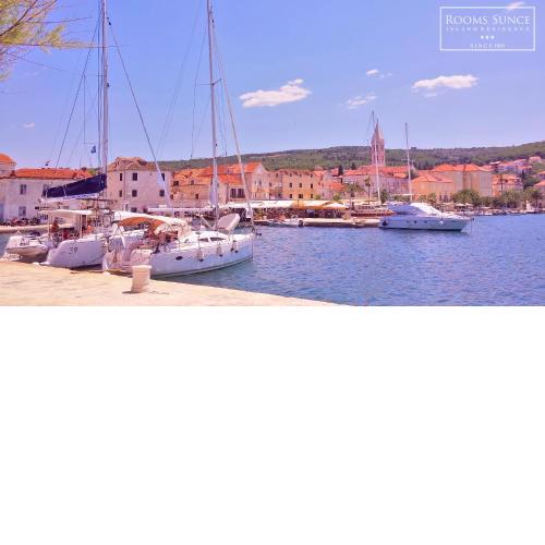 Guest house SUNCE, Traveler's Choice best Panoramic view, Supetar Island Brac