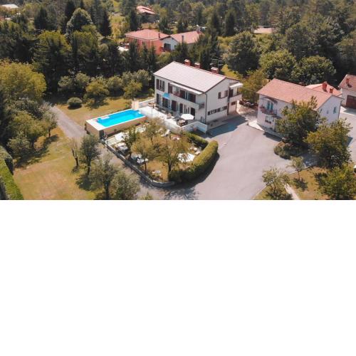 Guest House Surina