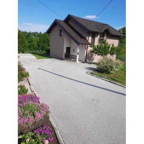 Guest House Tena