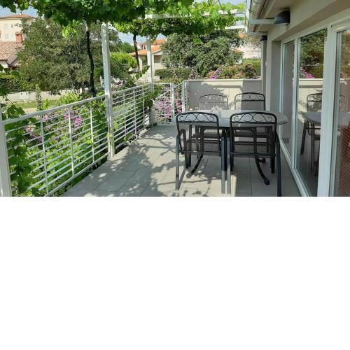 Haus Mirela