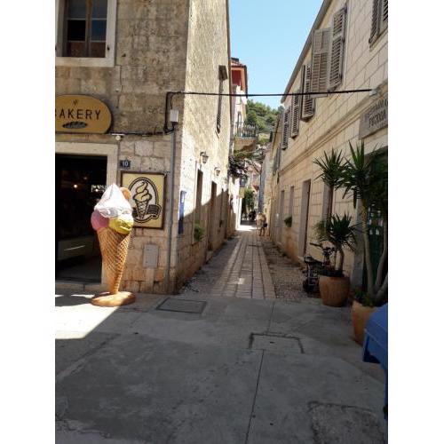 Heart of Vis and Kut area Apartman Romandic