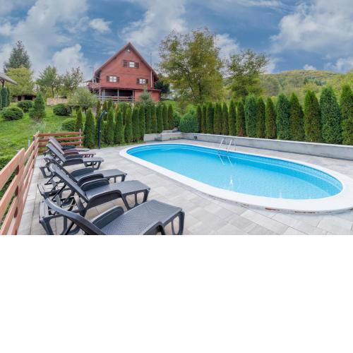 Heated Pool Chalet Zavrh 1 - Happy Rentals