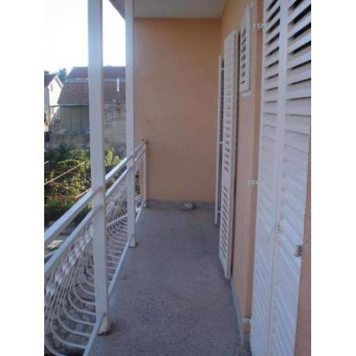 Holiday apartment in Tribunj with balcony, air conditioning, W-LAN 5042-1