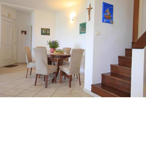 Holiday Home 3559-1 for 6 people in Veli Rat