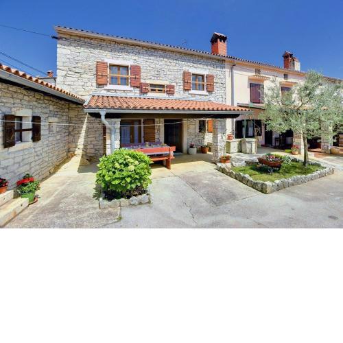 Holiday Home Batelani