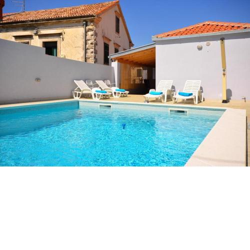 Holiday Home Belmondo