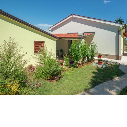Holiday Home Branka by Interhome