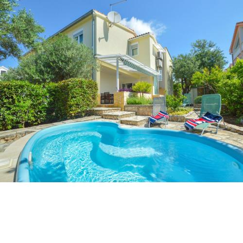 Holiday Home Darena by Interhome