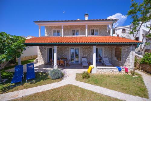 Holiday Home Fiola