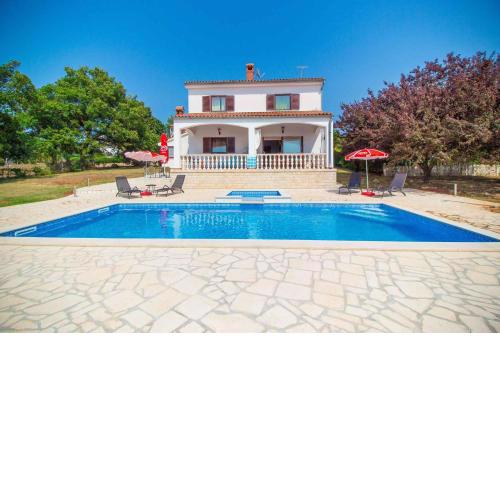 Holiday home in Kukci/Istrien 35632