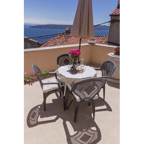 Holiday home in Moscenice 15209