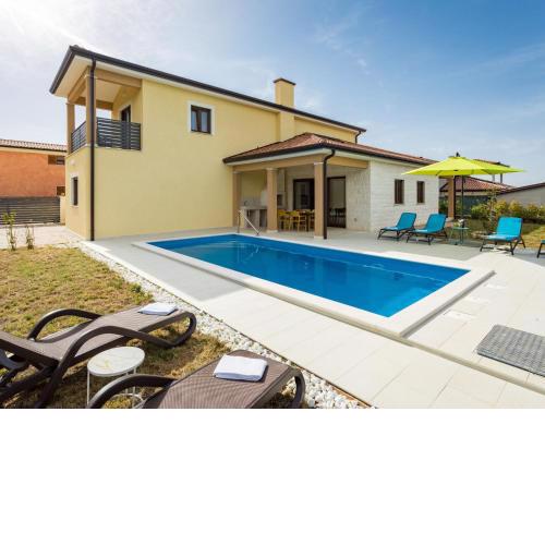 Holiday Home Jasmin by Interhome