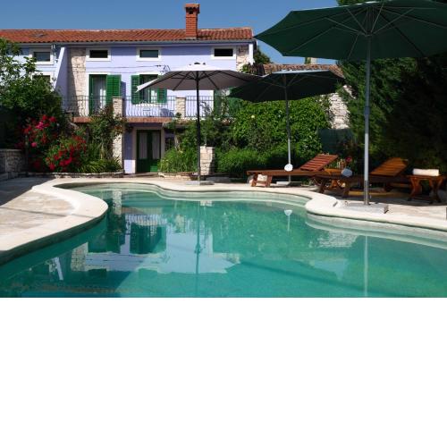 Holiday Home Ladonja
