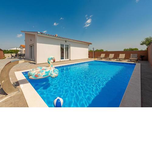Holiday Home LUX ****
