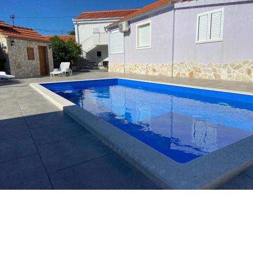 Holiday home Nancy with swimming pool