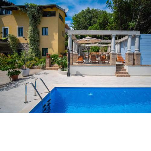 Holiday Home Nika by Interhome