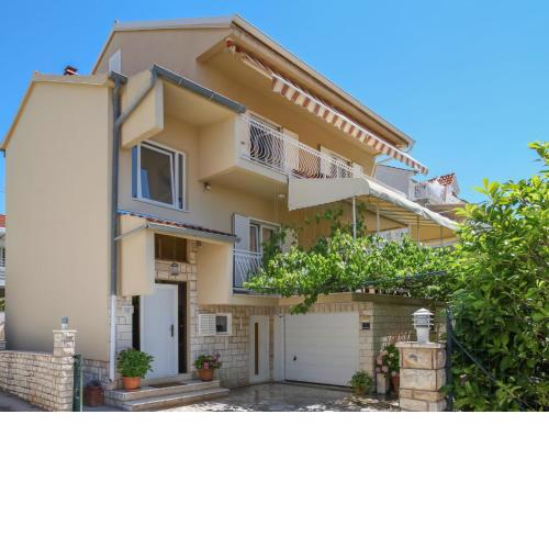 Holiday Home Nikica by Interhome