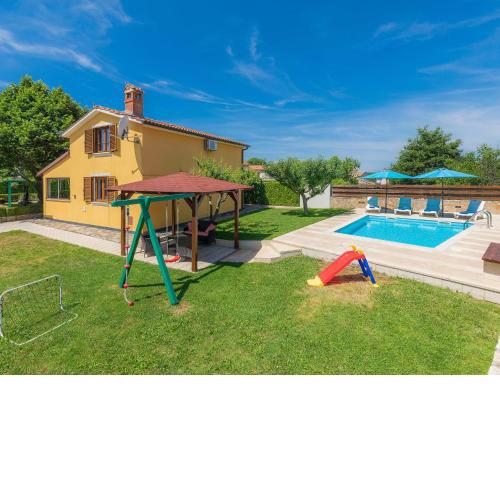 Holiday Home Nikolina by Interhome