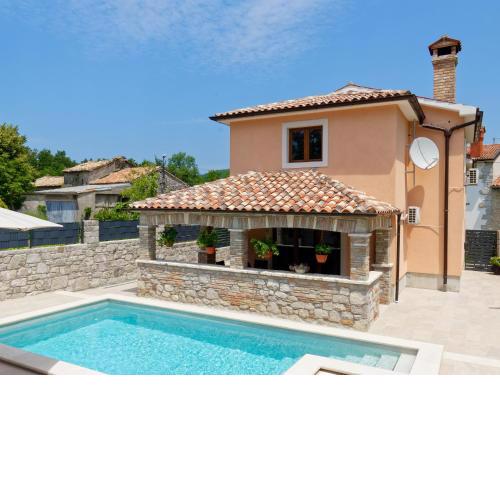 Holiday Home Pahari by Rent Istria