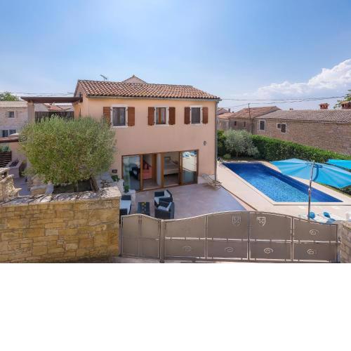 Holiday Home Paula by Interhome