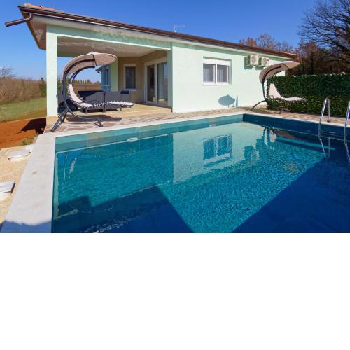 Holiday Home Petar by Rent Istria