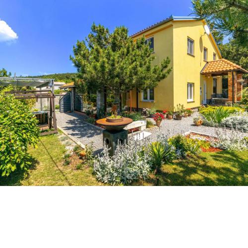 Holiday Home Rukavina by Interhome