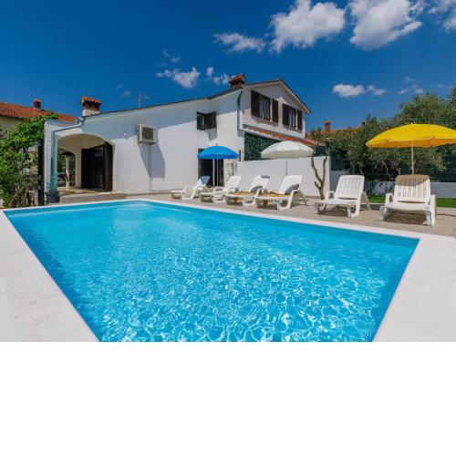 Holiday Home Suncana by Interhome