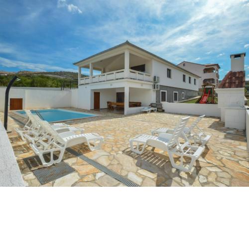 Holiday Home Velebit by Interhome