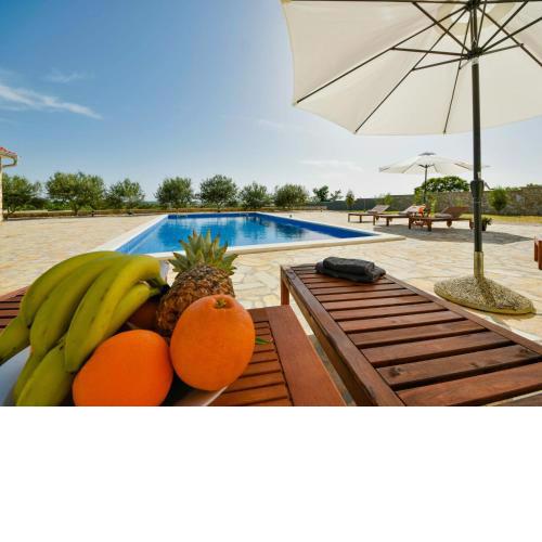 Holiday Home Villa Dalmacija by Interhome