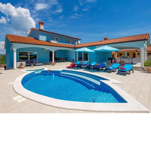 Holiday Home Villa Gabriel by Interhome