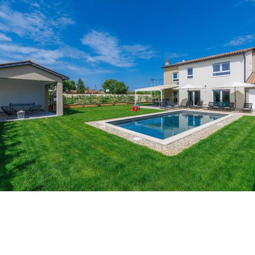 Holiday Home Villa Lea by Interhome