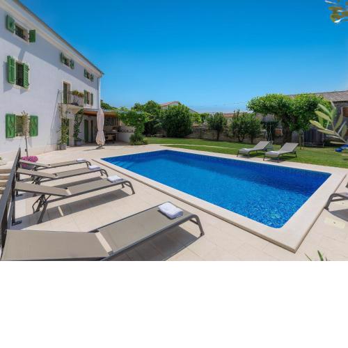 Holiday Home Villa Radovani by Interhome