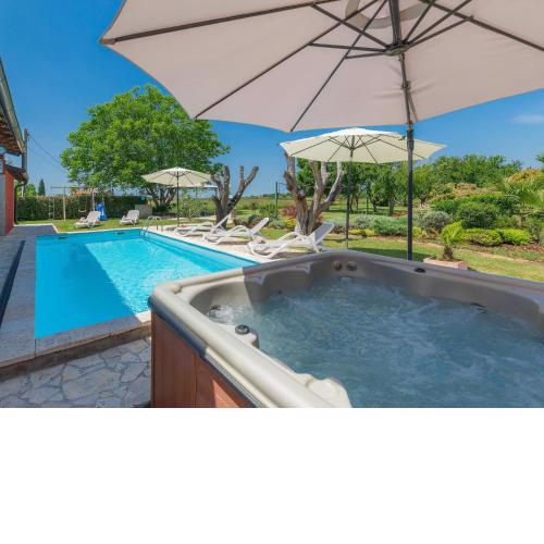 Holiday Home Villa Renzo by Interhome