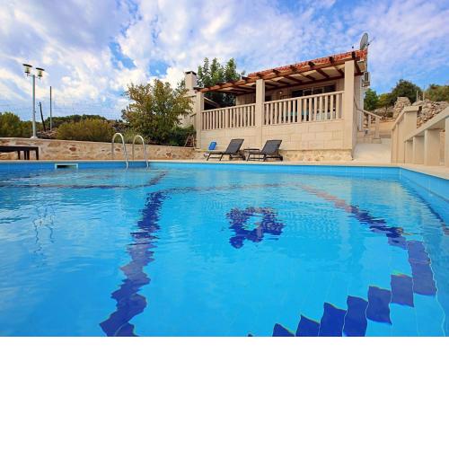 Holiday Home Villa Tonka by Interhome