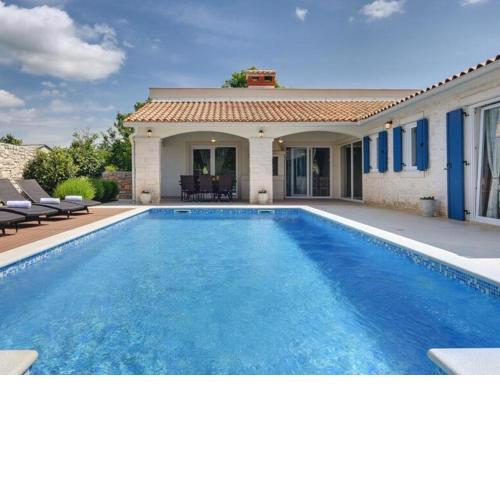 Holiday house in Nedescina with Terrace, Air conditioning, Wi-Fi, Washing machine (4816-1)