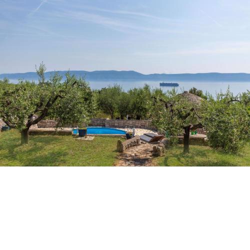 Holiday House Istria with Private pool and Sea View