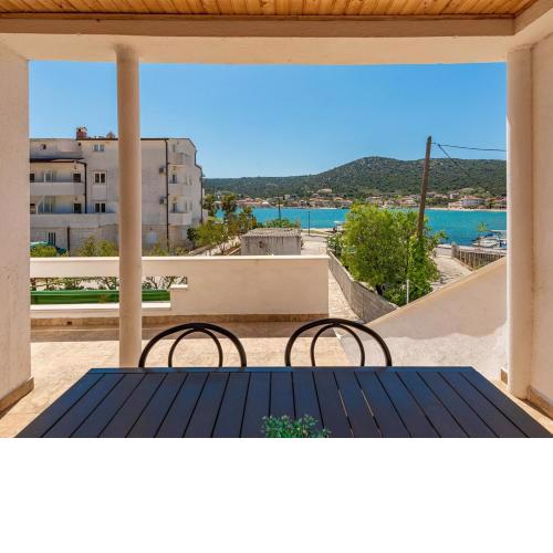 Holiday House Marin Vinisce