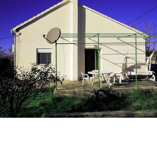 Holiday house with a parking space Unesic, Zagora - 14363
