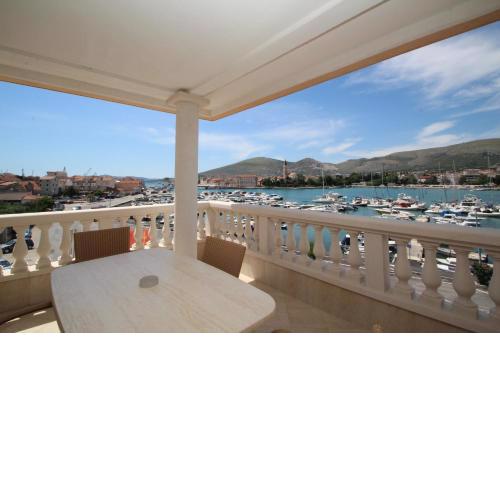 Hotel Trogir Palace