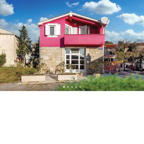 House Hermes
