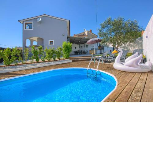 House Loborika 2227