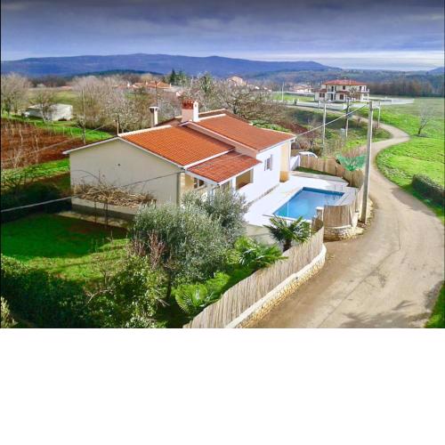 House Mirka