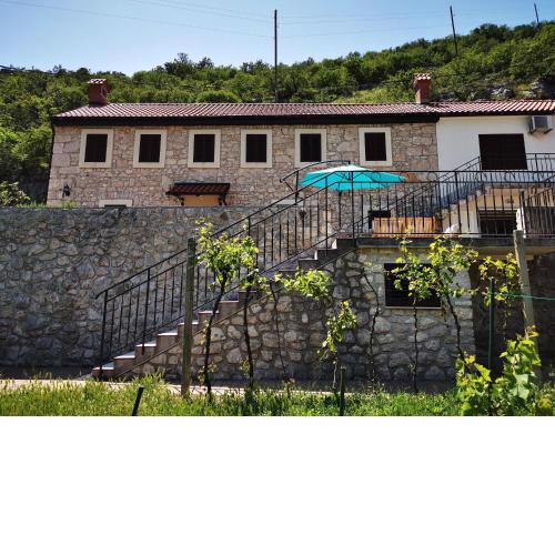House Nada Franciska