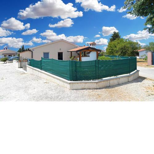 House Peroj 2195