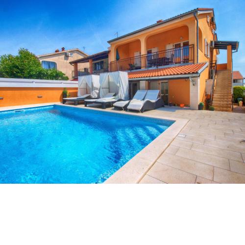 House Vesna 1479