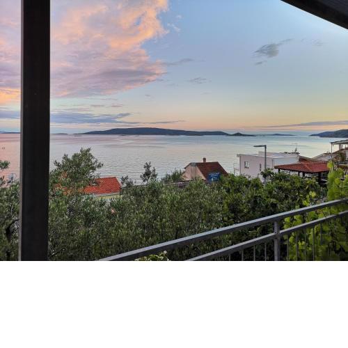 Hugh luxury house with 3 big terrace and sea view